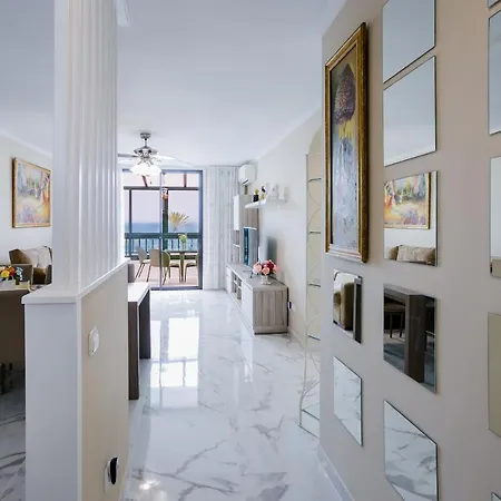 Lux Parque Santiago2 Americas First Line *