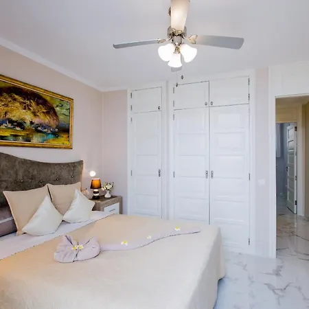 Apartment Lux Parque Santiago2 Americas First Line Playa de las Americas (Tenerife)